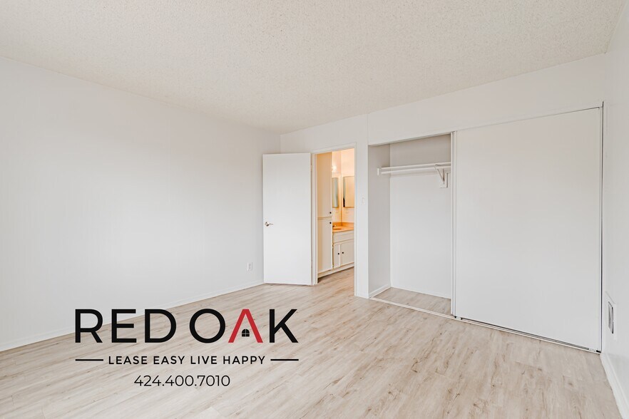 Building Photo - 509 N Berendo St