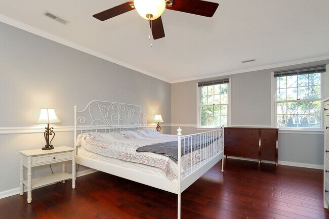 Building Photo - 103 Jonquil Ct