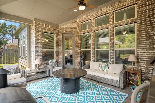 Building Photo - 1406 Graystone Hills Dr