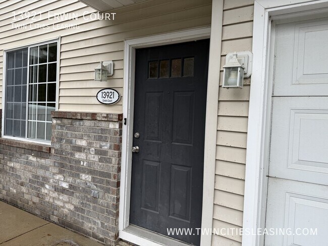 Building Photo - 13921 Erwin Ct