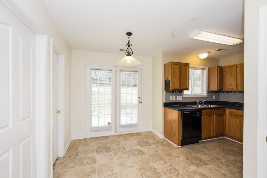 Building Photo - 4134 Planters Watch Dr