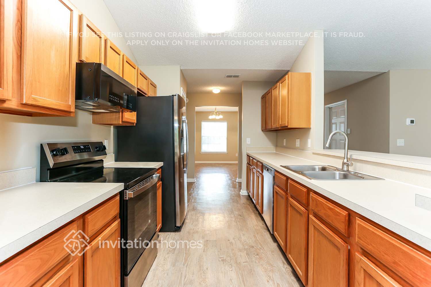 Building Photo - 10939 Apple Blossom Trail E