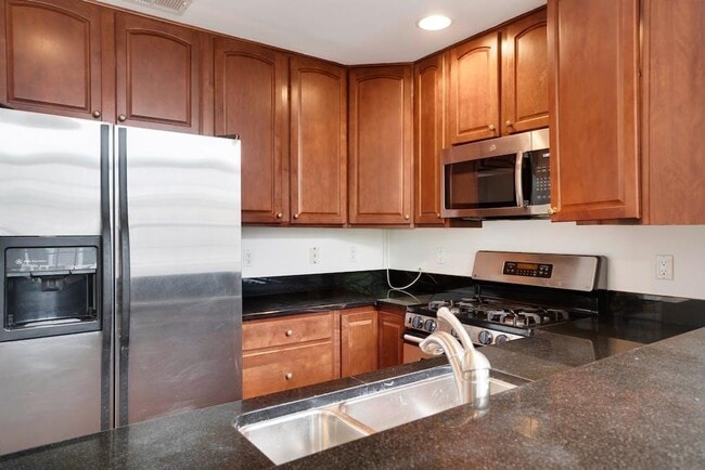 Building Photo - 100 Abbie Ct