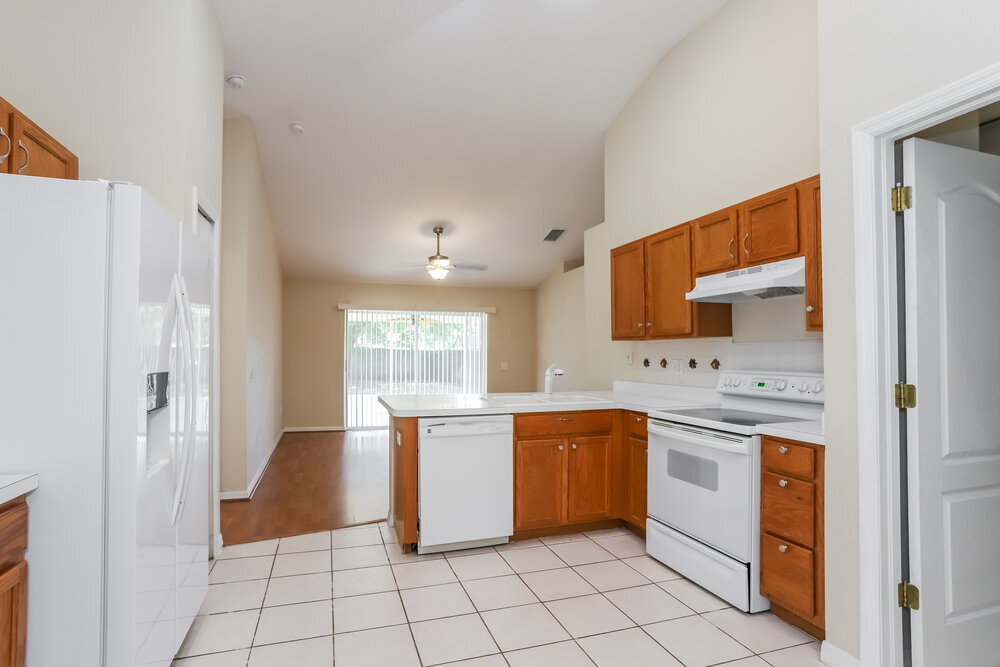 Building Photo - 733 Somerstone Dr