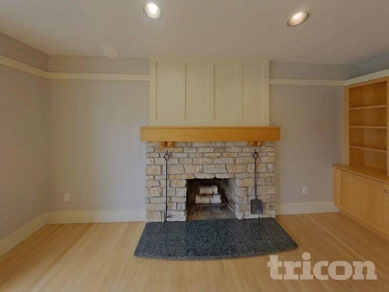 Building Photo - 10071 Raleigh Ct