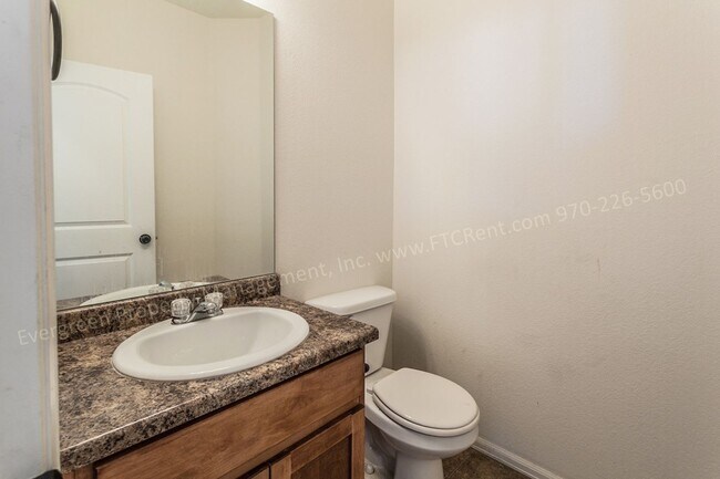 Building Photo - 491 Havenbrook Dr