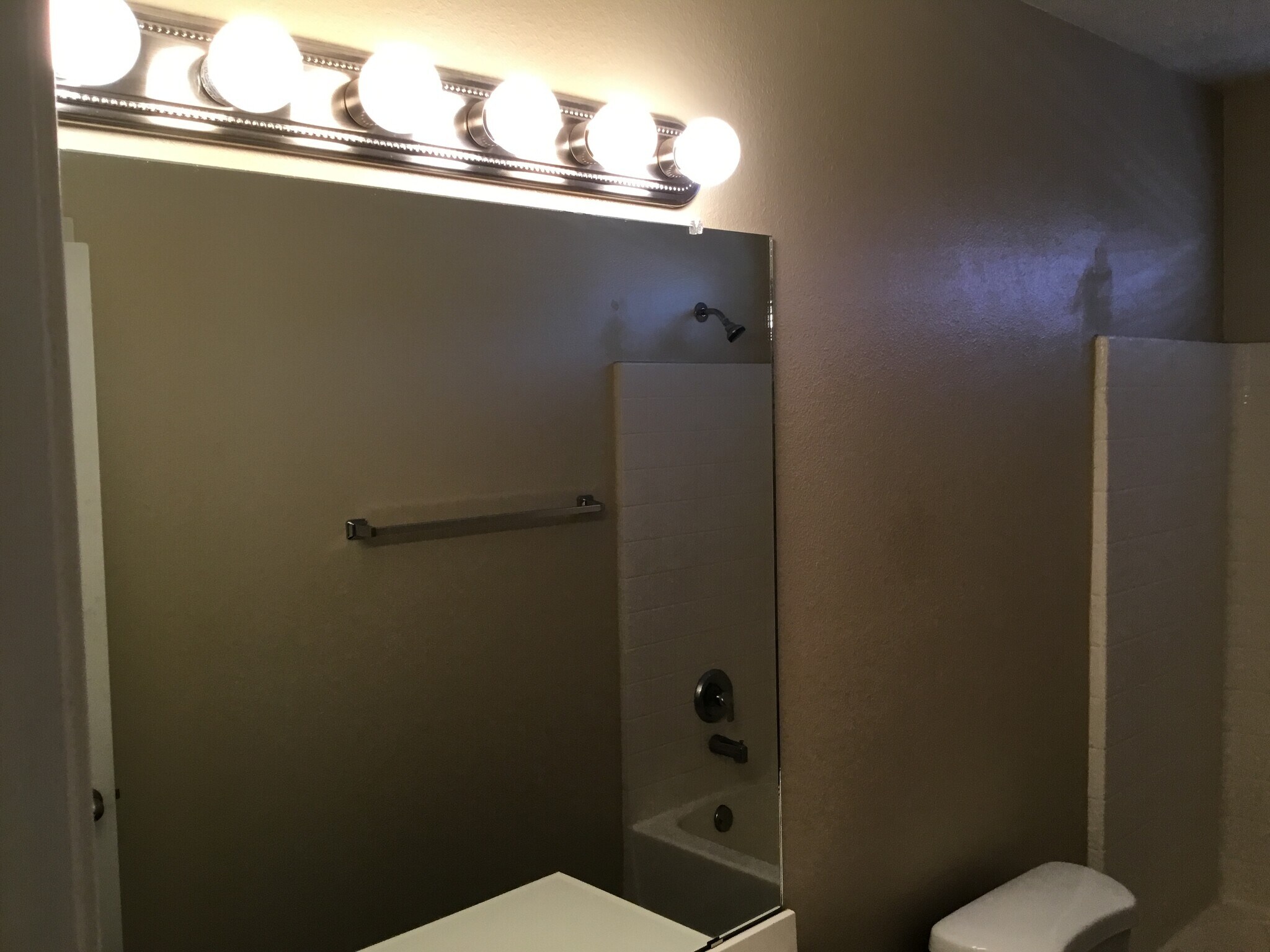 Building Photo - 10215 Calle Chulita NW