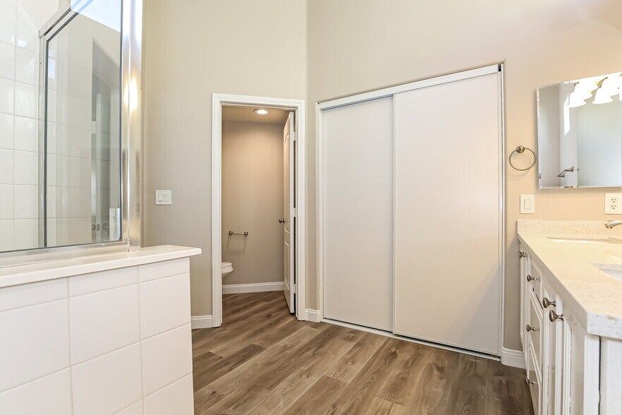 Building Photo - 6512 North Point Break St