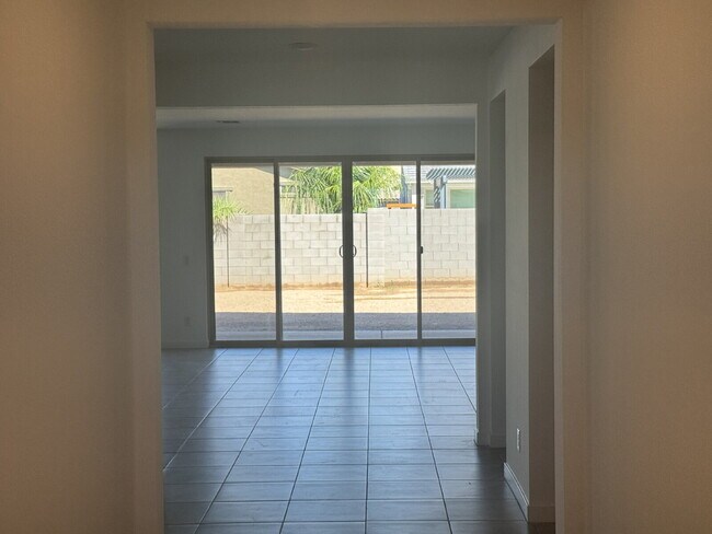 Building Photo - 23024 E Watford Dr