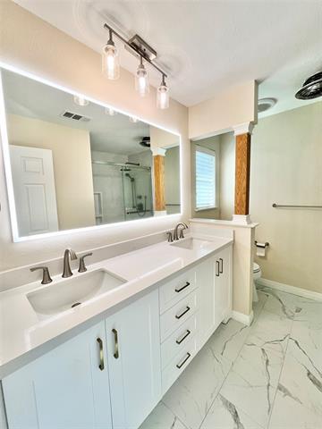 Building Photo - 1816 Lexington Pl