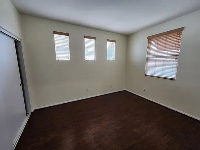 Building Photo - Updated with Pool, 3 Bd 2.5 Ba Chula Vista...