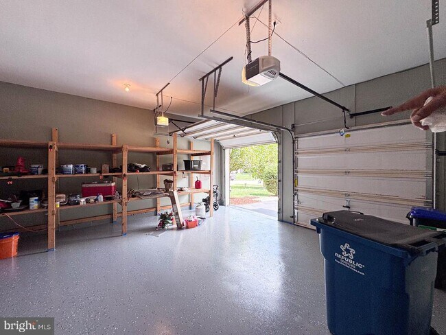 Building Photo - 22827 Oakgrove Rd