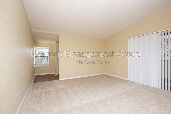 Building Photo - 2941 Antique Oaks Cir
