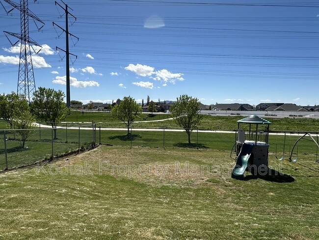 Building Photo - 1941 Jenny Ln.