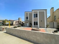 Building Photo - Oxnard Shores- Completely Remodeled & Step...