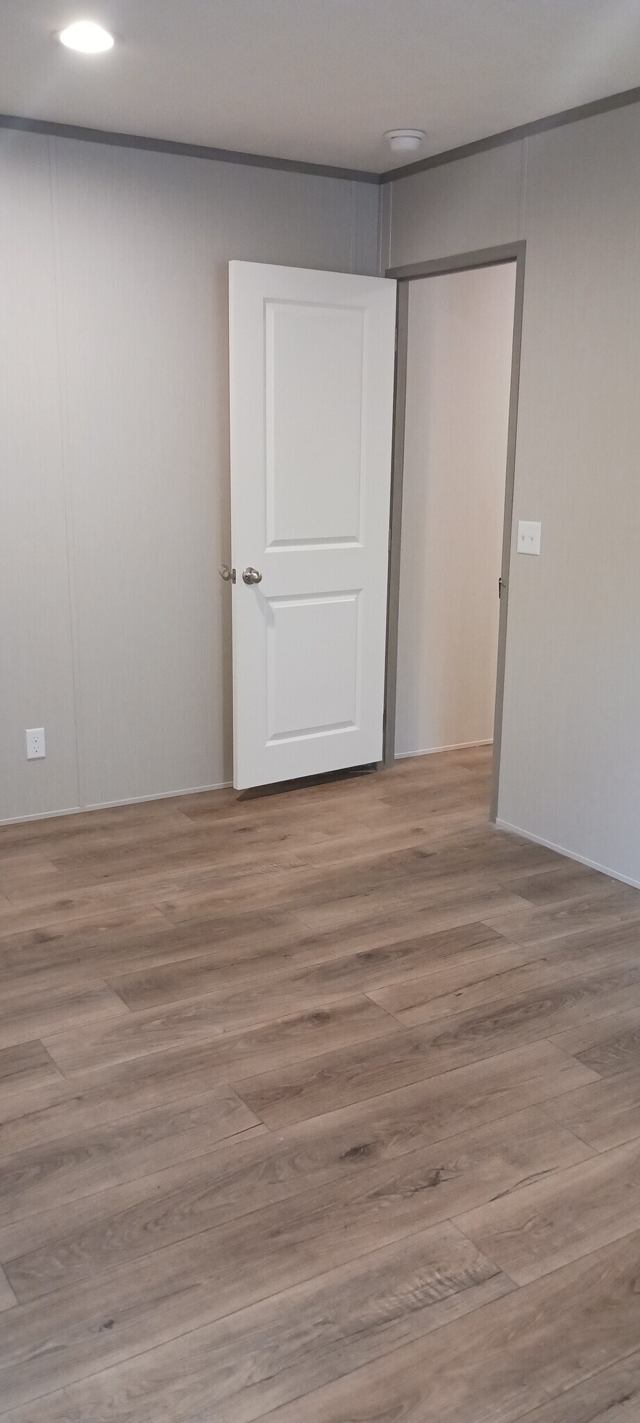 Building Photo - 49 Thousand Oaks Dr