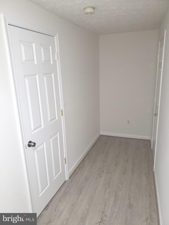 Building Photo - 7495 Digby Grn