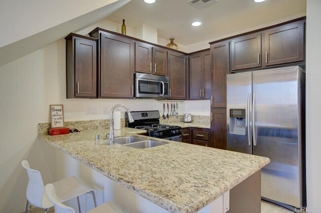 Building Photo - 5451 San Roberto