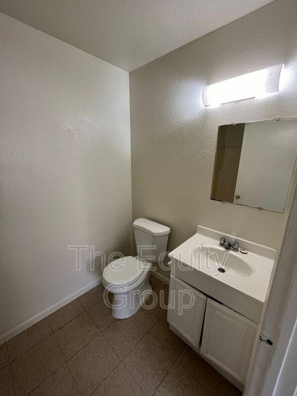 Building Photo - 9310 Rd 236