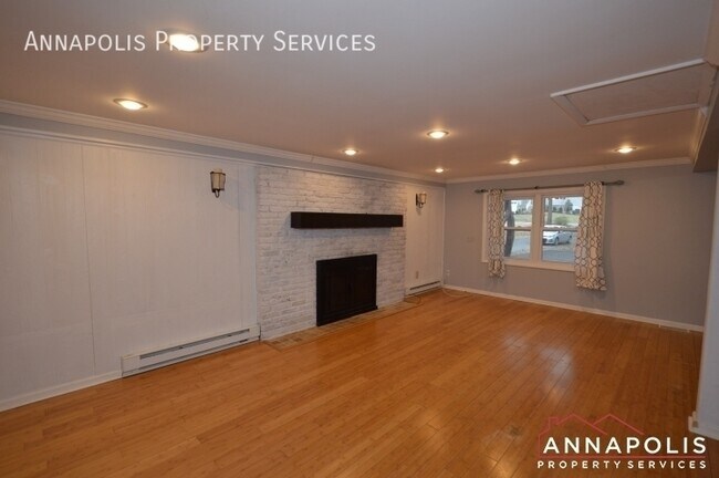 Building Photo - 1066 broadview drive