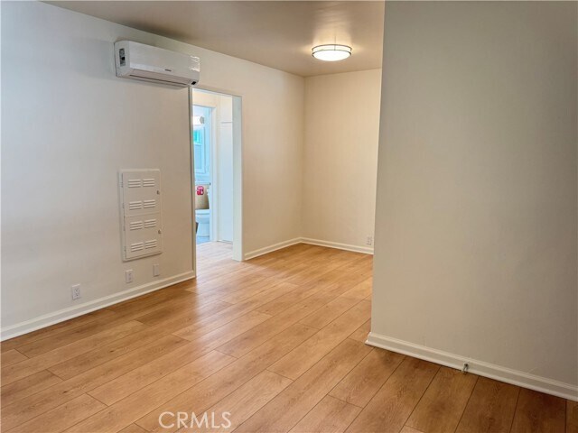 Building Photo - 251 N Oakland Ave