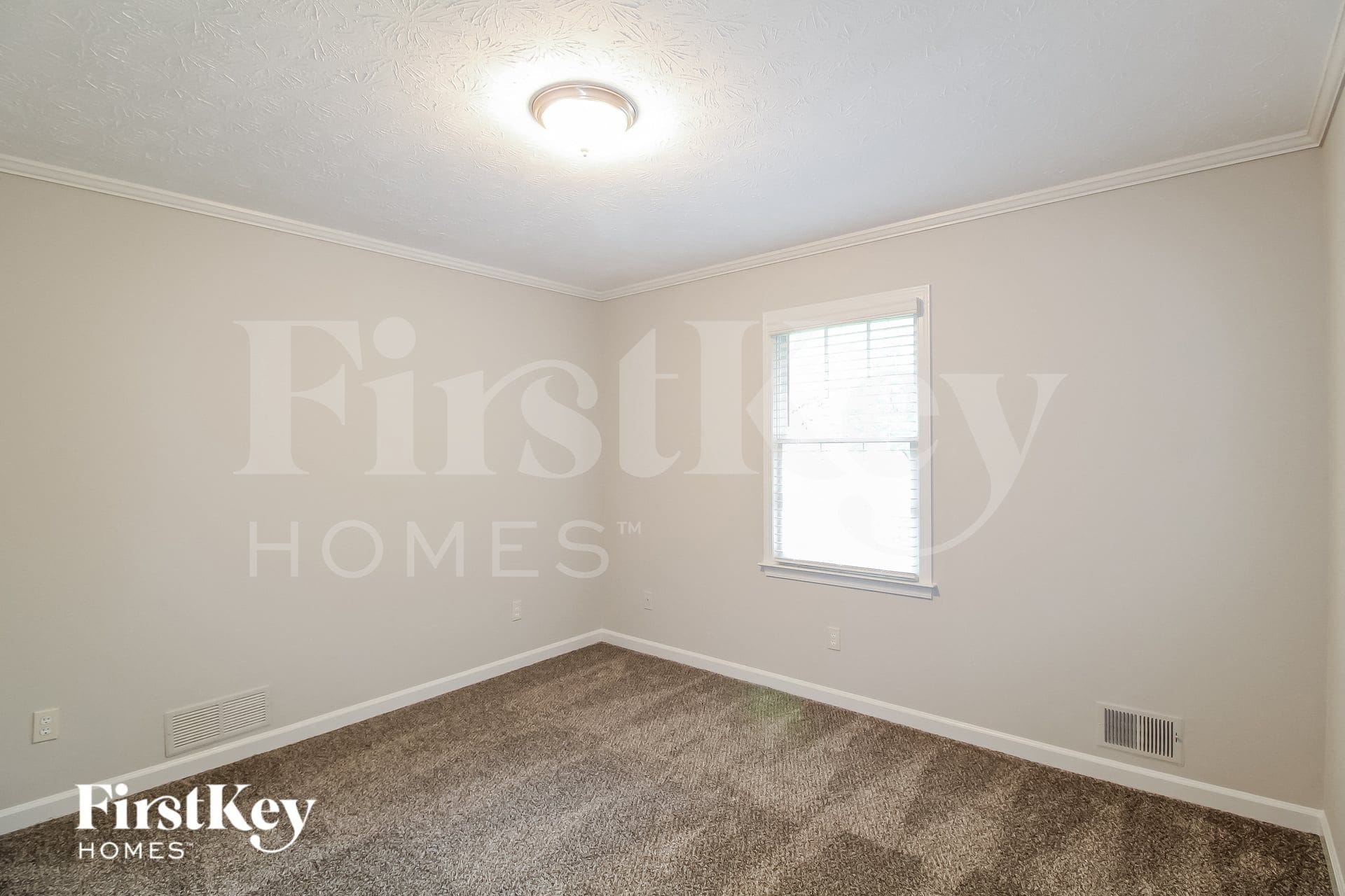 Building Photo - 1673 Moss Dr SW