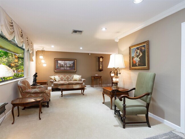 Building Photo - 6556 NW 87th Ave