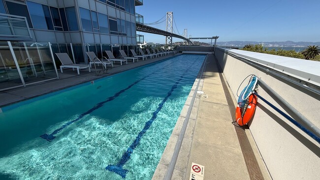 Building Photo - EPIC REA - Watermark-Fabulous Penthouse-Vi...