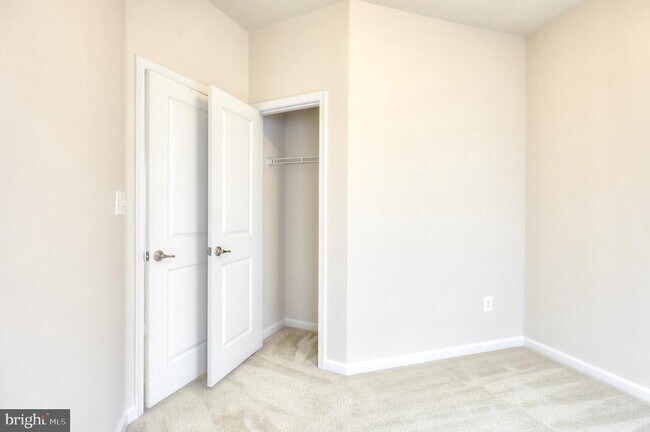 Building Photo - 6300 Santo Place