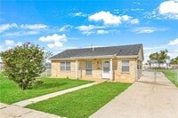 Building Photo - 1900 Schnell Dr