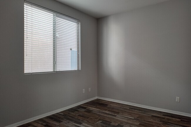 Building Photo - 9222 Cazador St