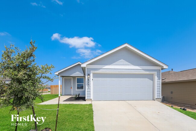 Primary Photo - 6531 Scarecrow Wy