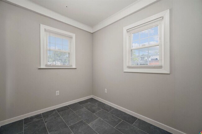 Building Photo - 4509 Chipoax Ave