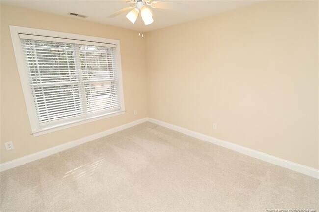 Building Photo - 214 Sylvia Ln