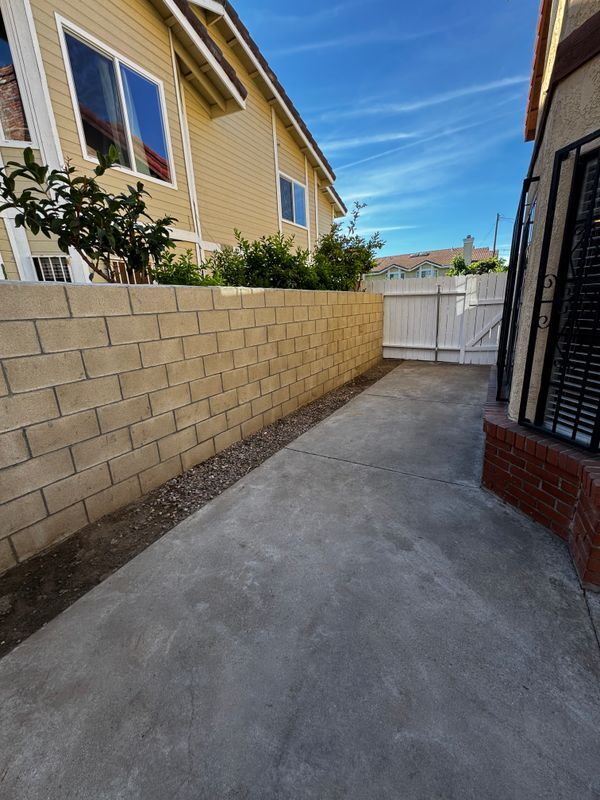 Building Photo - 3930 Maxson Rd