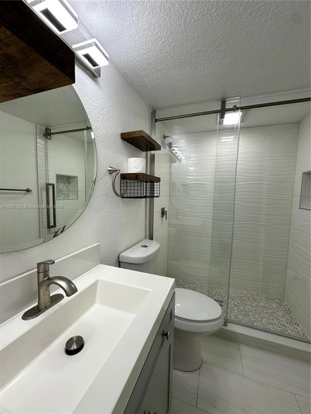 Building Photo - 17425 NW 75th Pl