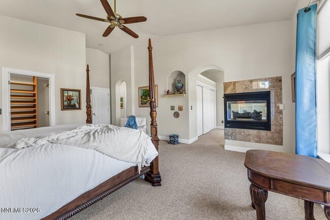 Building Photo - 7330 Island Queen Dr
