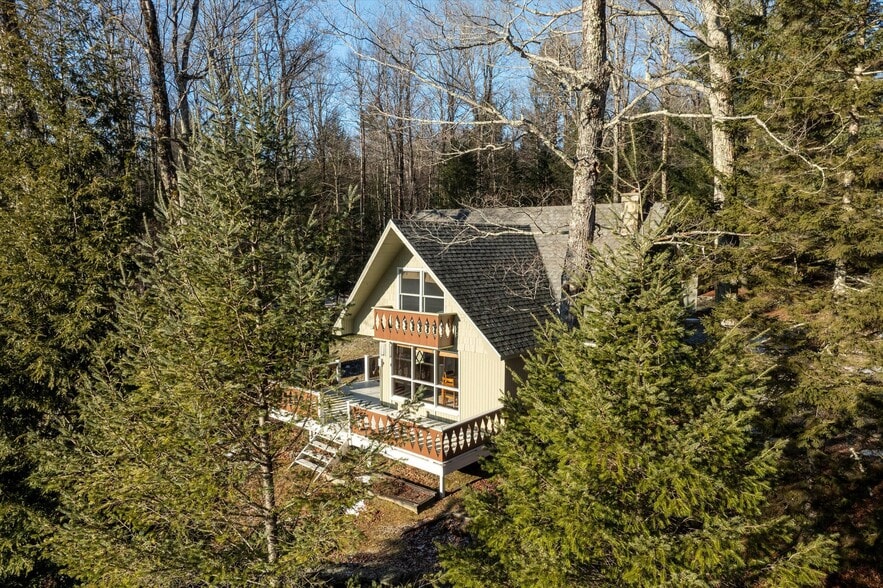 Building Photo - 38 Snow Rd