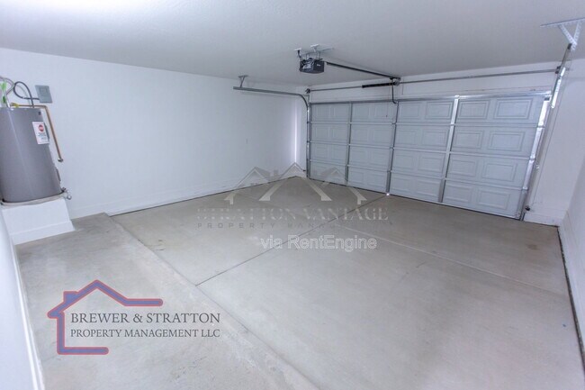 Building Photo - 2334 W Romley Rd