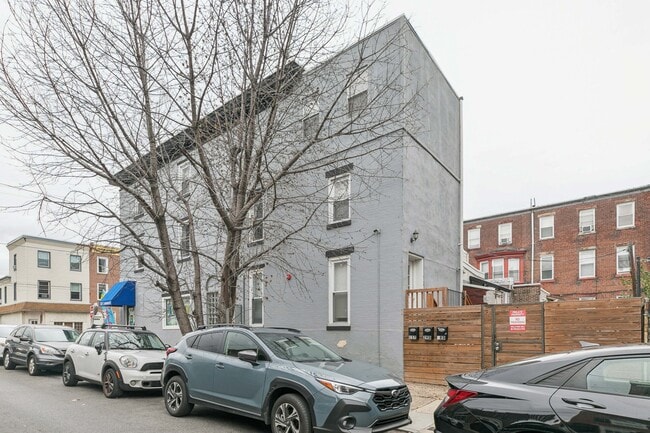 Building Photo - 2227 E Cumberland St