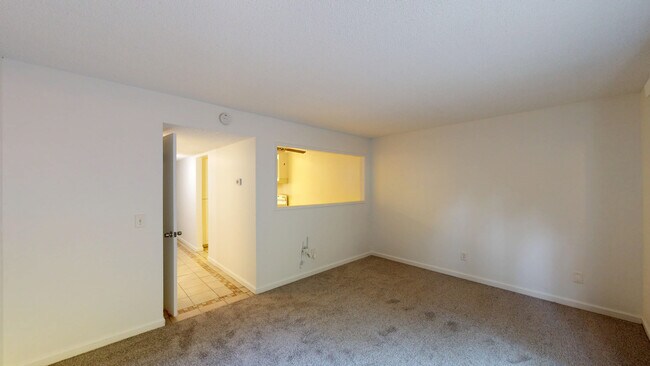 Building Photo - 18219 Happy Ln