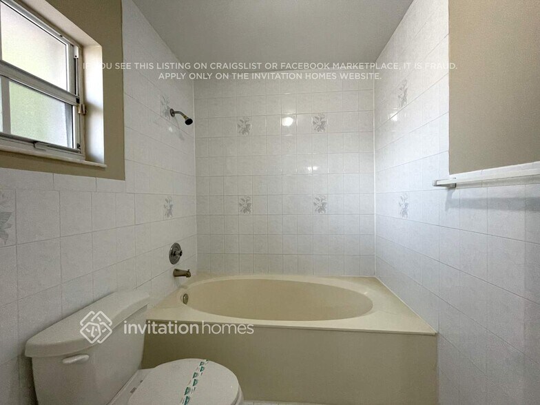 Building Photo - 14272 SW 52nd St