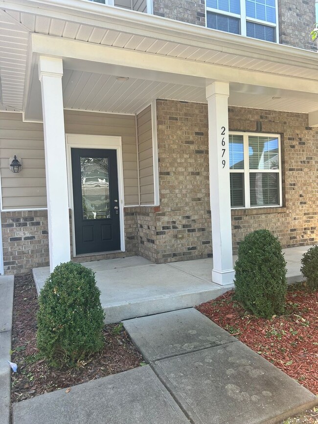 Building Photo - Welcome to this move-in ready, spacious ho...