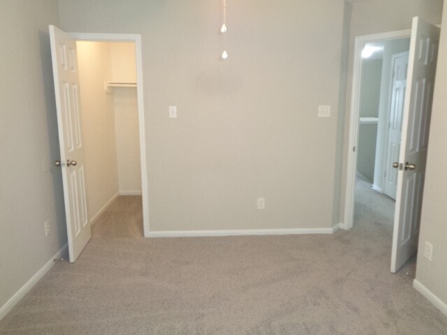 Building Photo - 9503 Wyatt Oak Lane