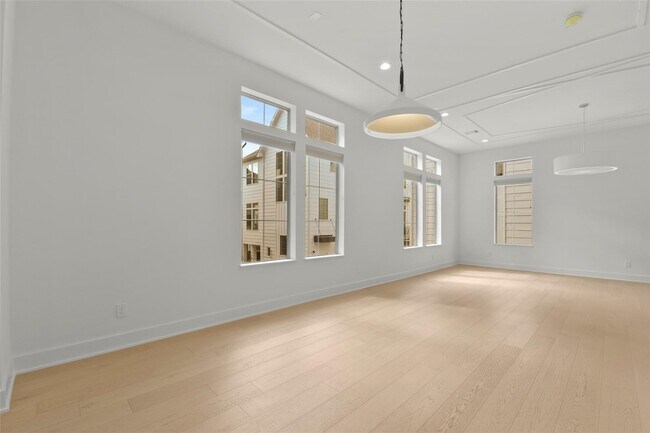 Building Photo - 1247 Peden St