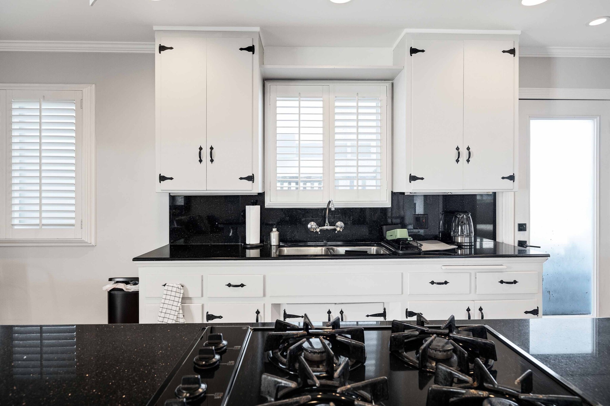 Building Photo - 1221 10th St