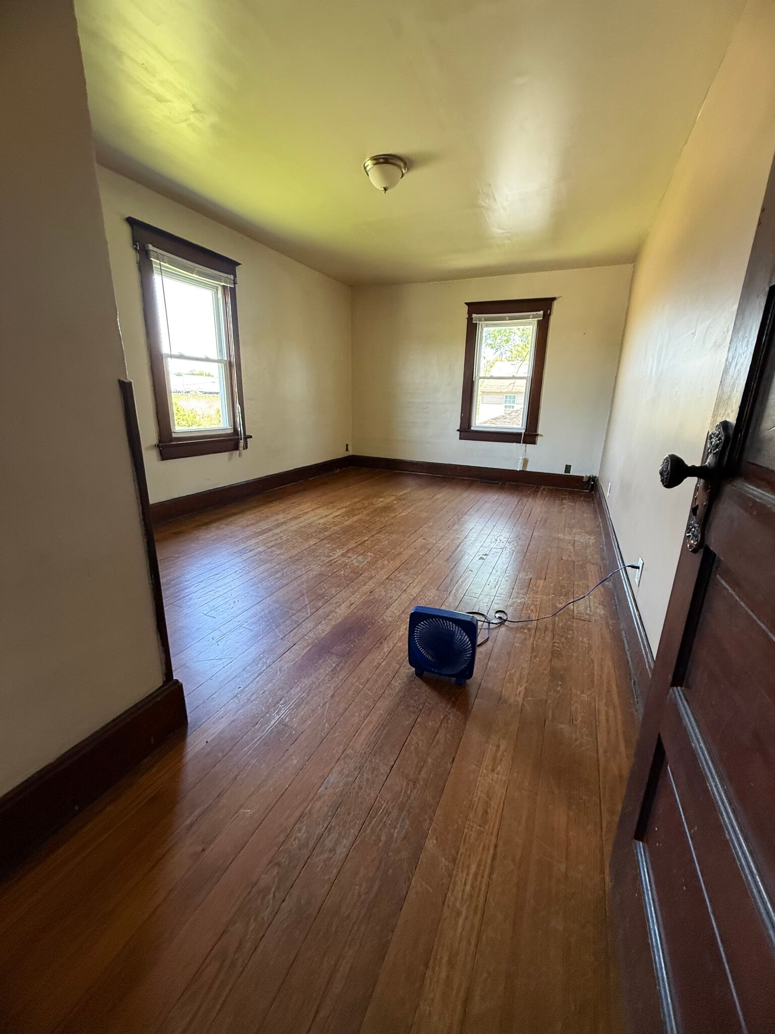 Back bedroom upstairs - 906 E Morris St