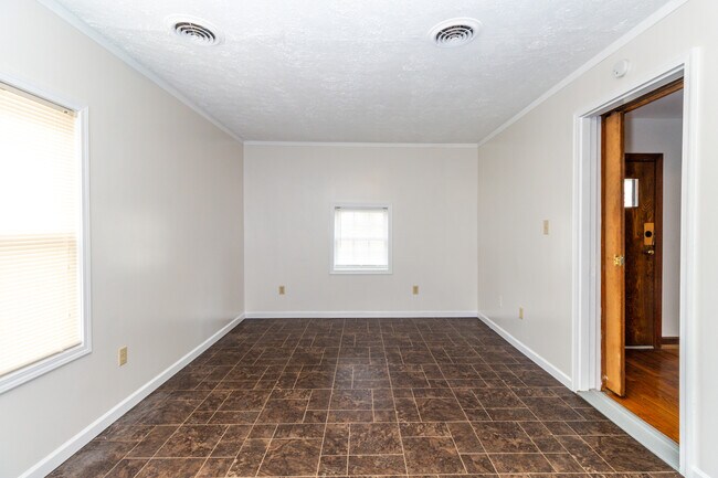 Building Photo - 6520 Jackie Ln