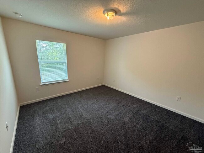 Building Photo - 6422 Jerry Lynn Ln