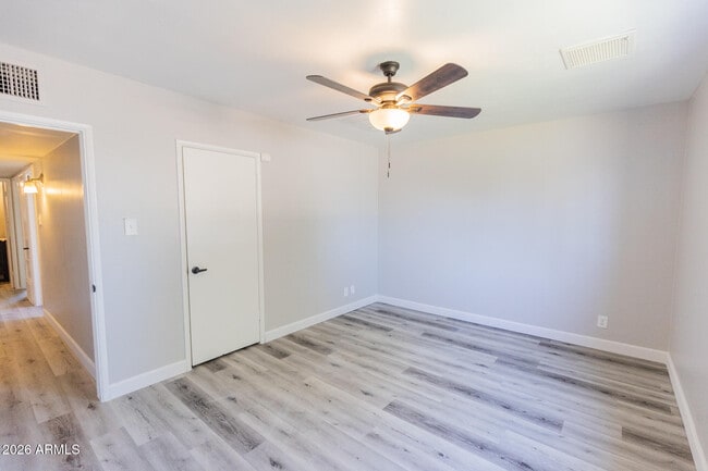 Building Photo - 1305 W Romo Jones St